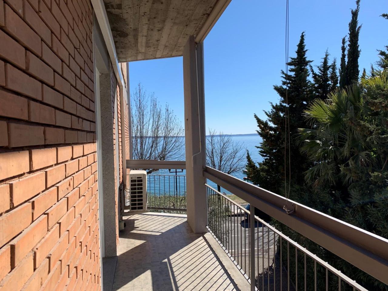 Front Lake Apartment Bardolino Eksteriør bilde